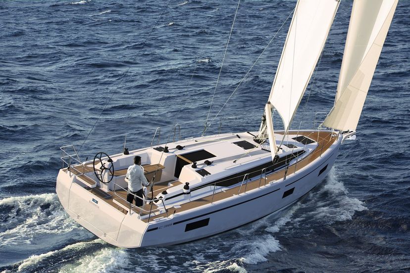 Bavaria Yachtbau 38 Aura