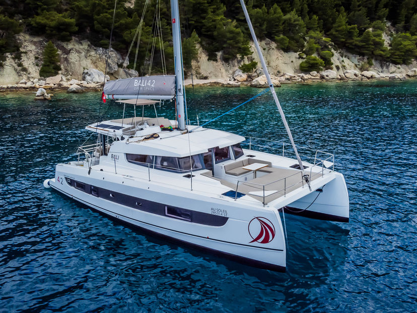 Catana 4.2 Au Soleil