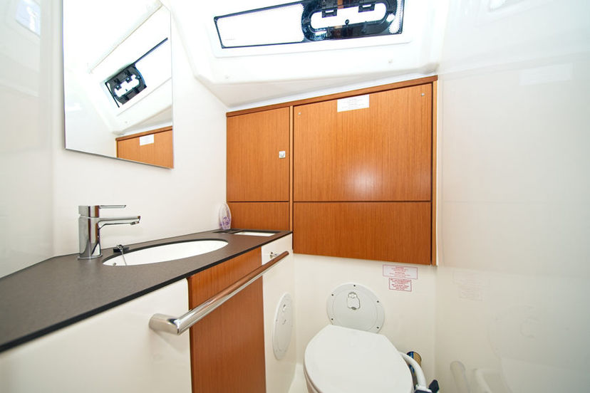 Bavaria Yachtbau 46 MH 84