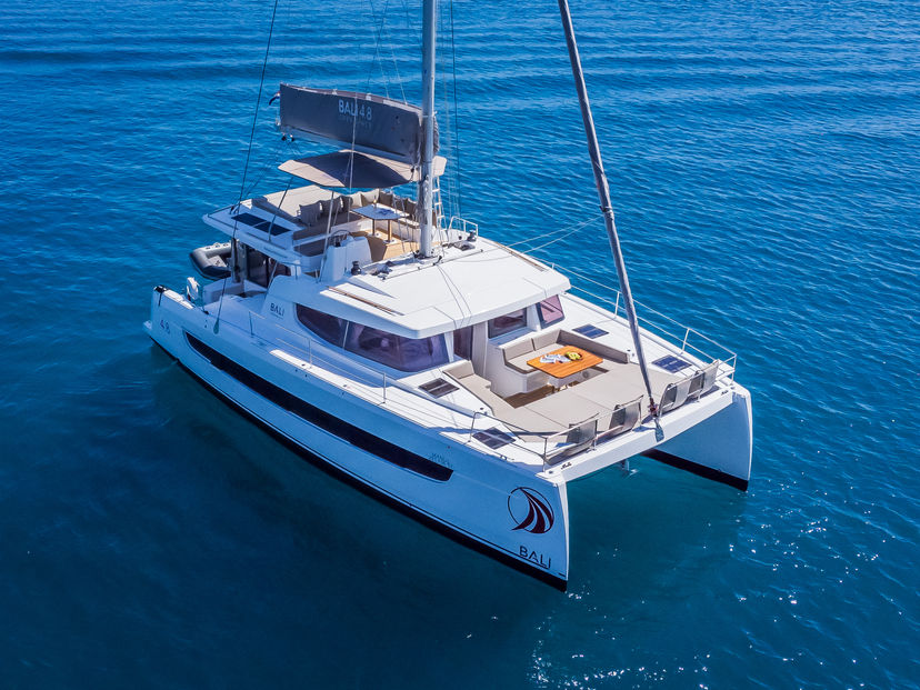 Catana 4.8  Manul