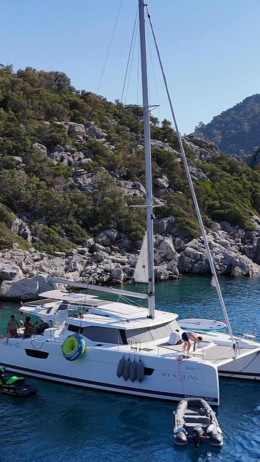 Fountaine Pajot 42 Sirius 1