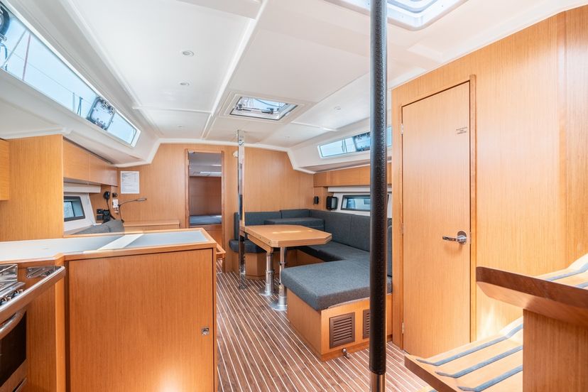 Bavaria Yachtbau C42 Avra