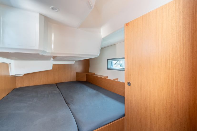 Bavaria Yachtbau C42 Avra