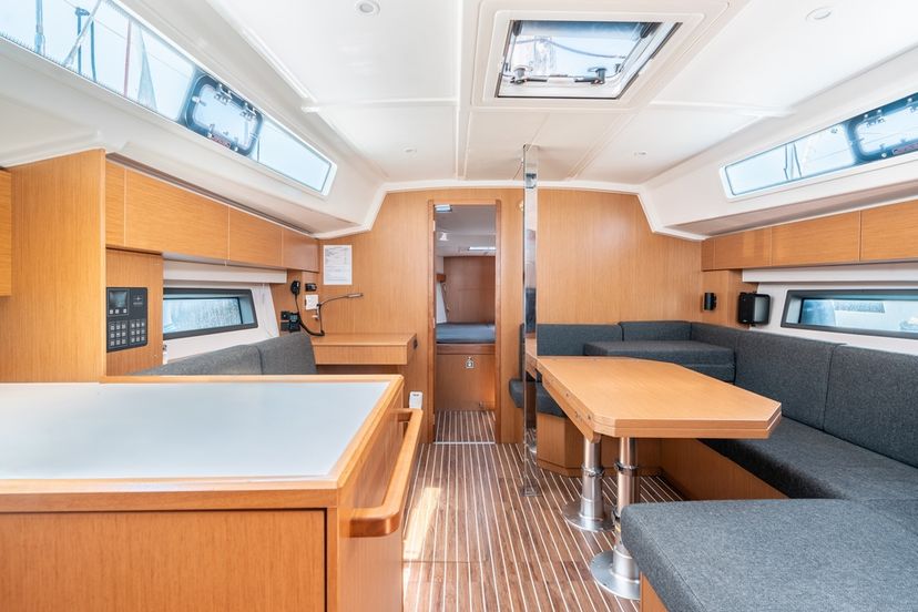 Bavaria Yachtbau C42 Harmonia