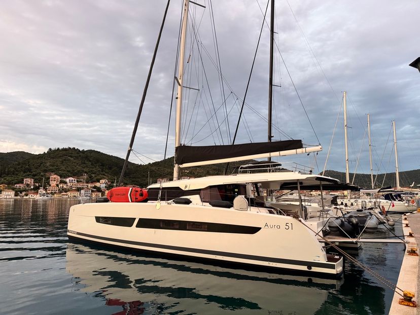 Fountaine Pajot 51 Breezer