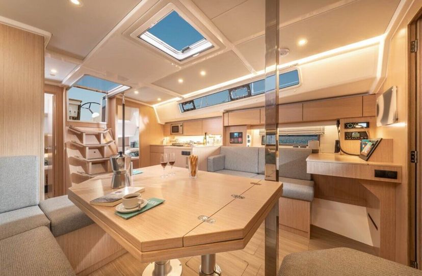 Bavaria Yachtbau C42 Summertime