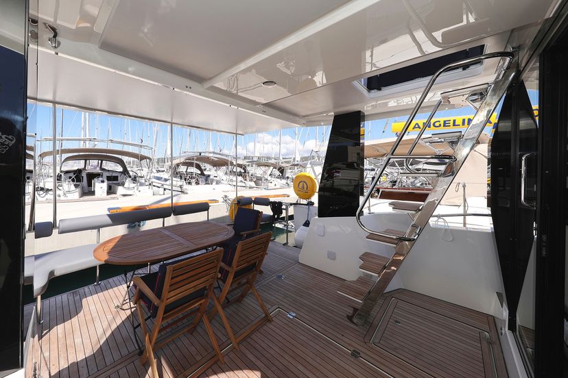 Cobra Yachts 45 Time Out