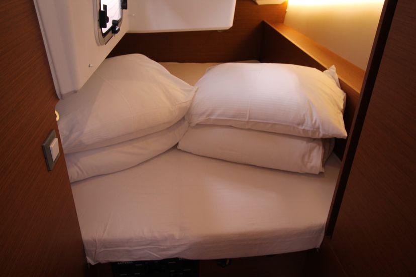 Jeanneau 38 Aurora