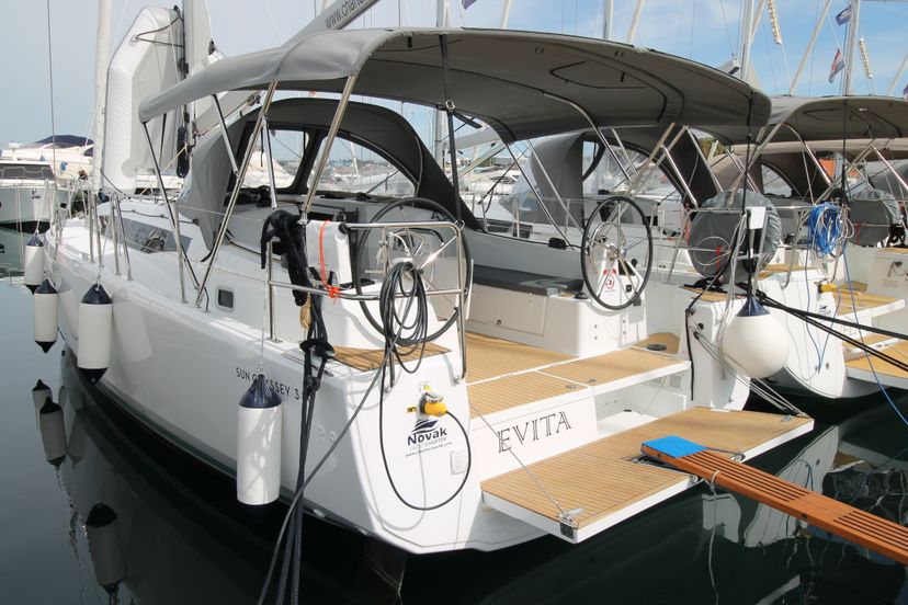 Jeanneau 38 Evita