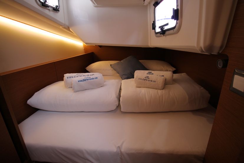 Jeanneau 38 Evita