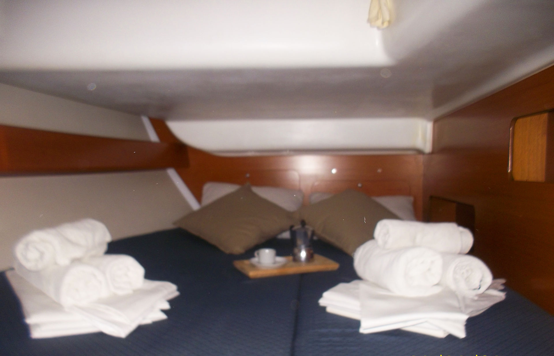 nausys-39430697-10093326-r.JPG
