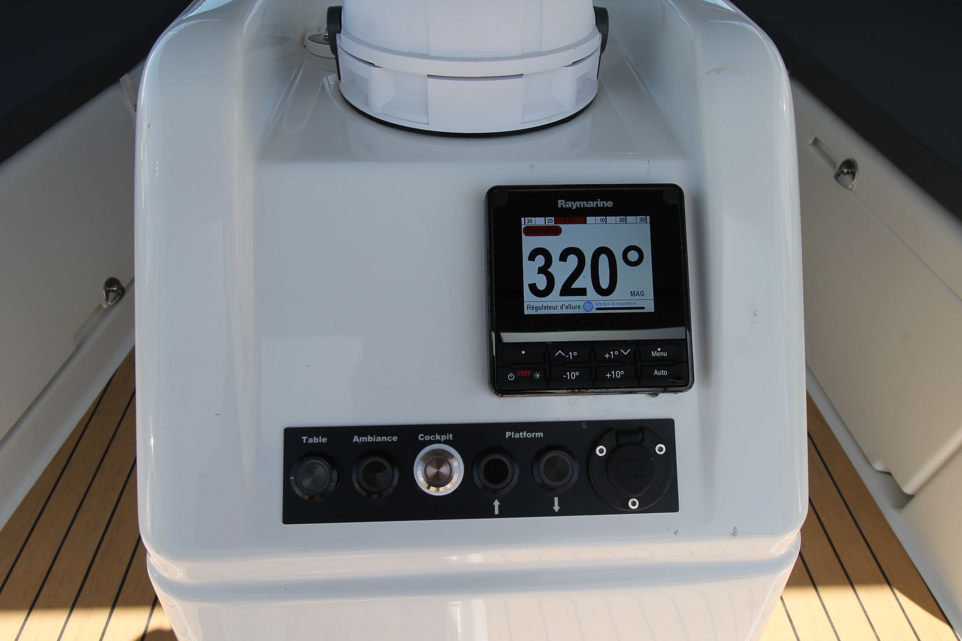 nausys-39437075-1093578-n2.JPG