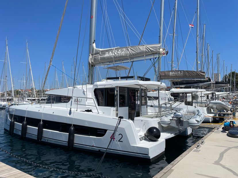Catana 4.2 Jackpot