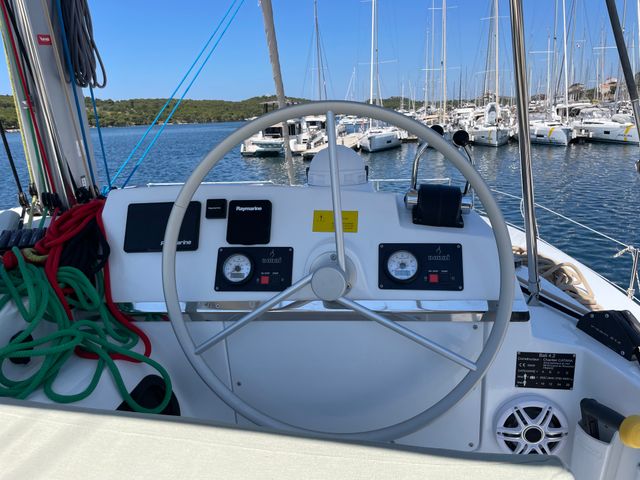 Catana 4.2 Jackpot