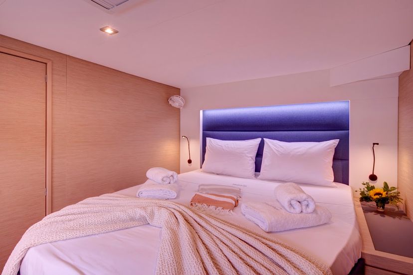 Fountaine Pajot 47 Helidoni