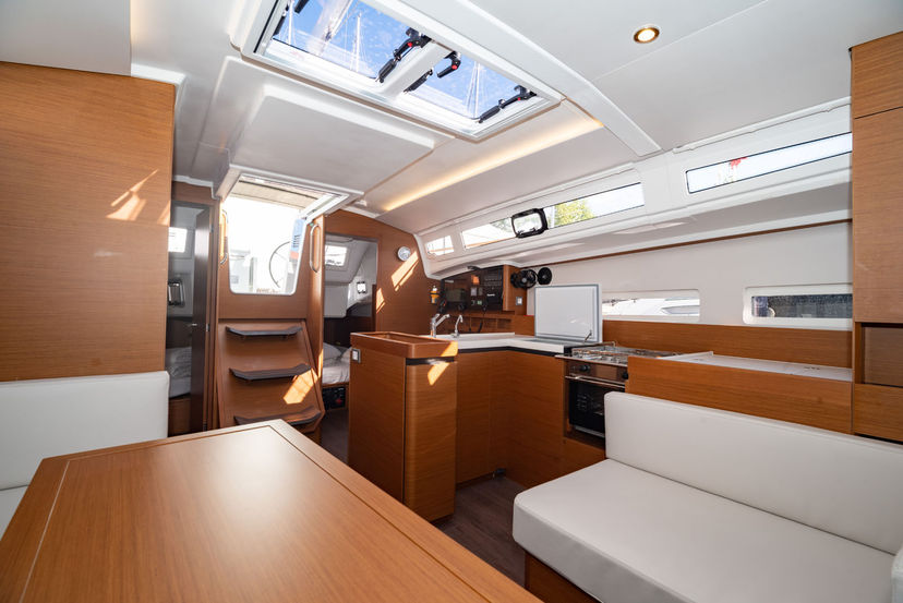 Jeanneau 410 Sea Pearl