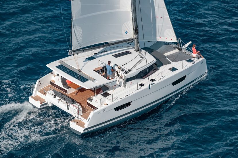 Fountaine Pajot 40 First Step