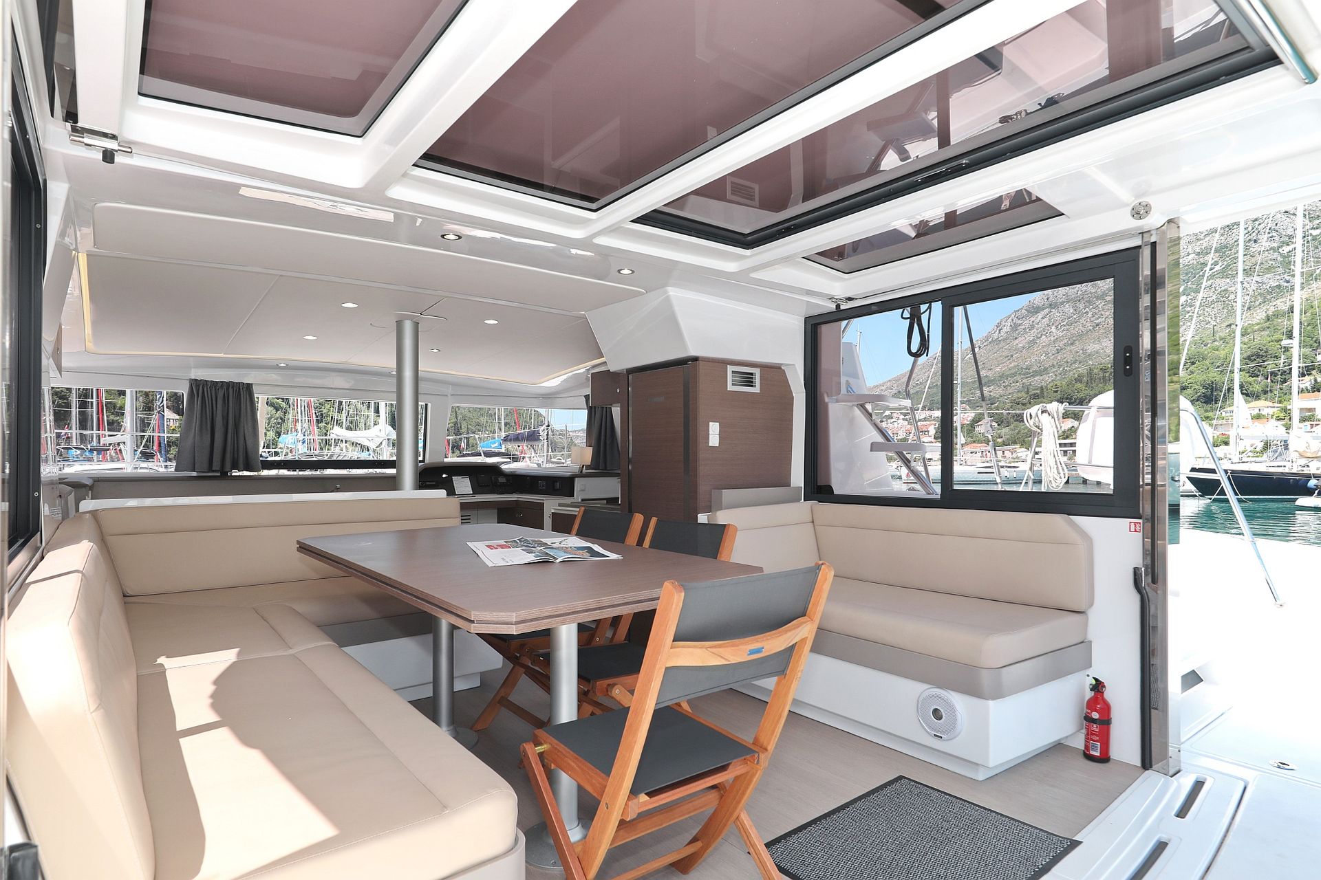 nausys-39939471-107061-p1.jpg