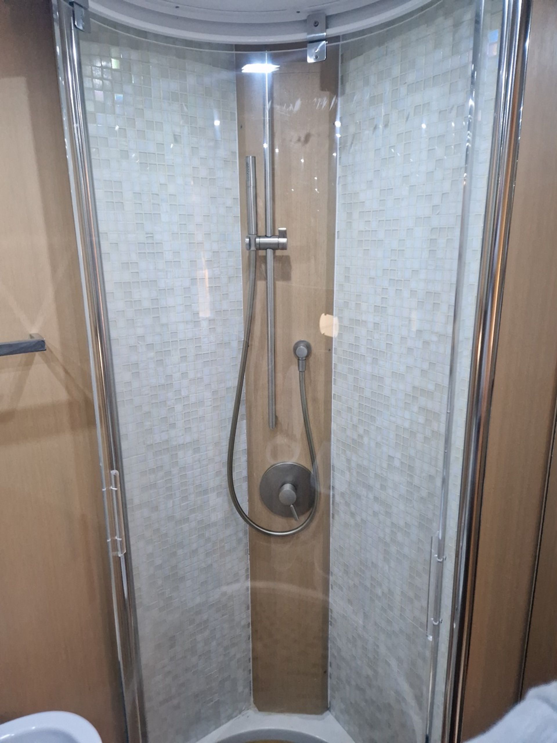 nausys-39941214-482152-w2.jpg