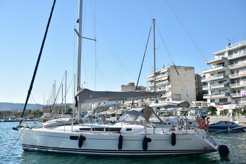 Jeanneau 44 Eleni
