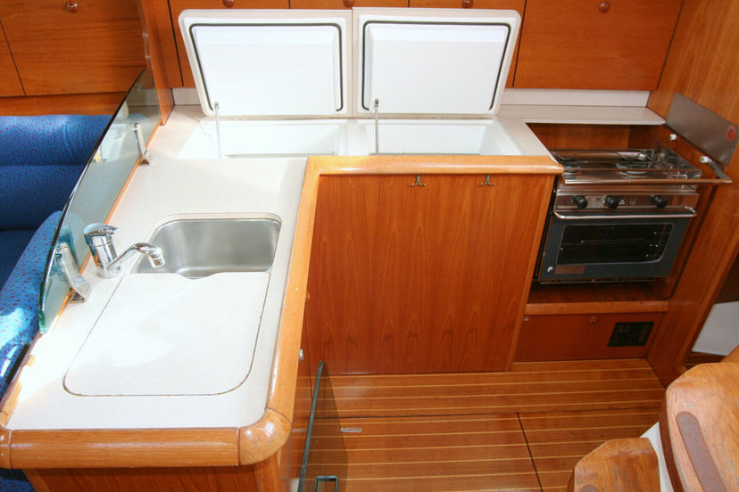 Jeanneau 43 Baltic Sun