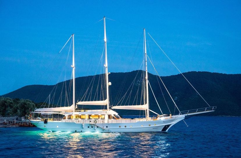 Custom Made Bella Mare