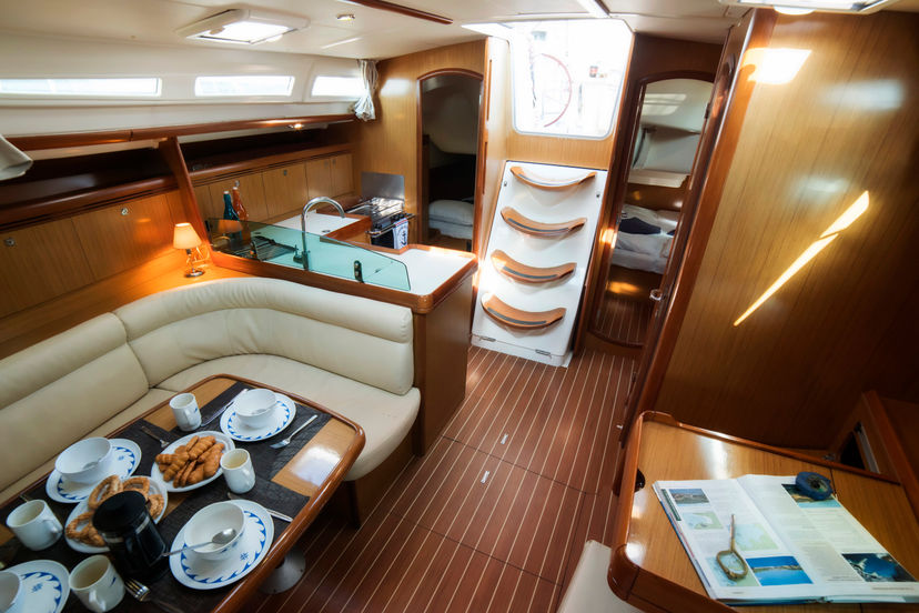 Jeanneau 42 Triton