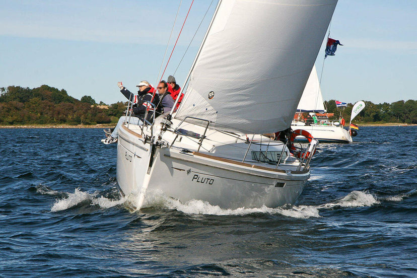 Jeanneau 37 Pluto