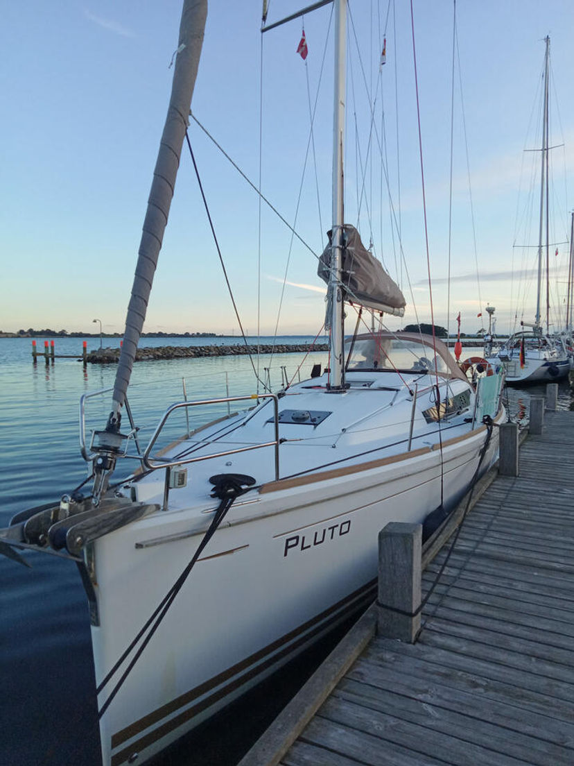 Jeanneau 37 Pluto