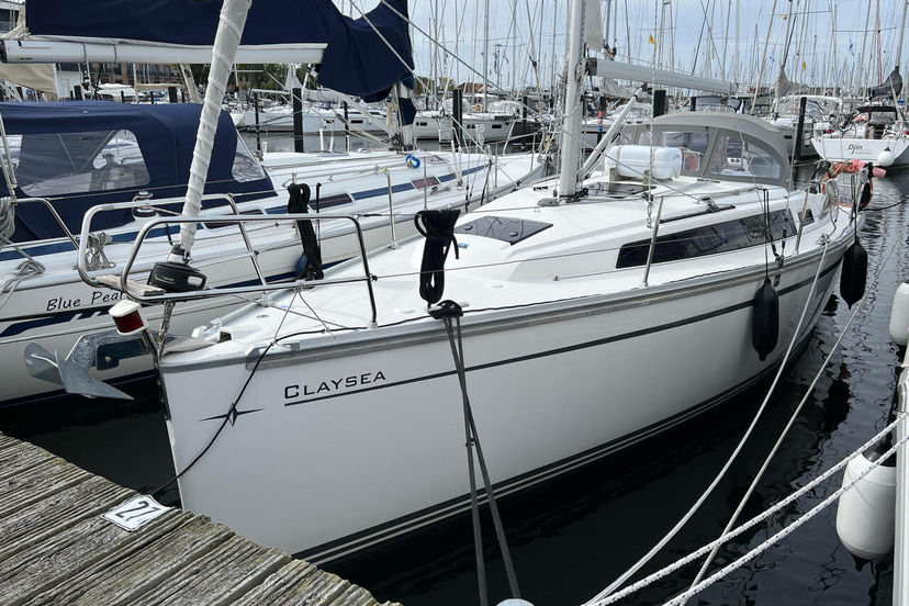 Bavaria Yachtbau CRUISER 33 Claysea