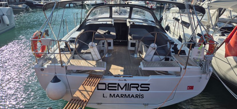 Hanse Yachts 410 Demirs