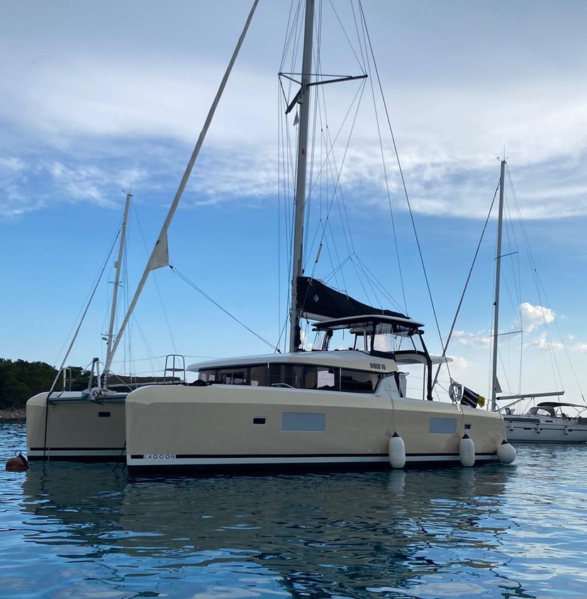 Lagoon 42 Bolubo