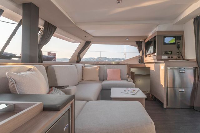 Fountaine Pajot 40 Angelica