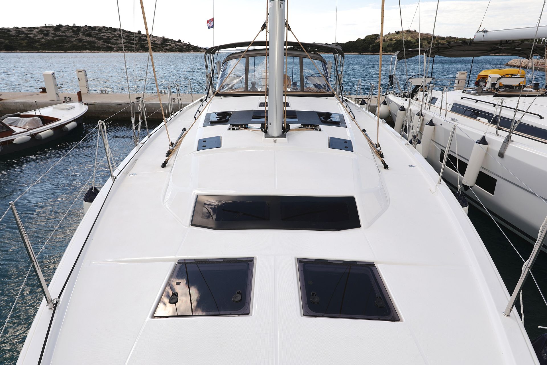 nausys-40040988-126227-n8.jpg
