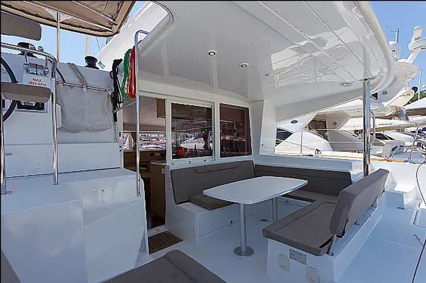 Lagoon 40 Iris