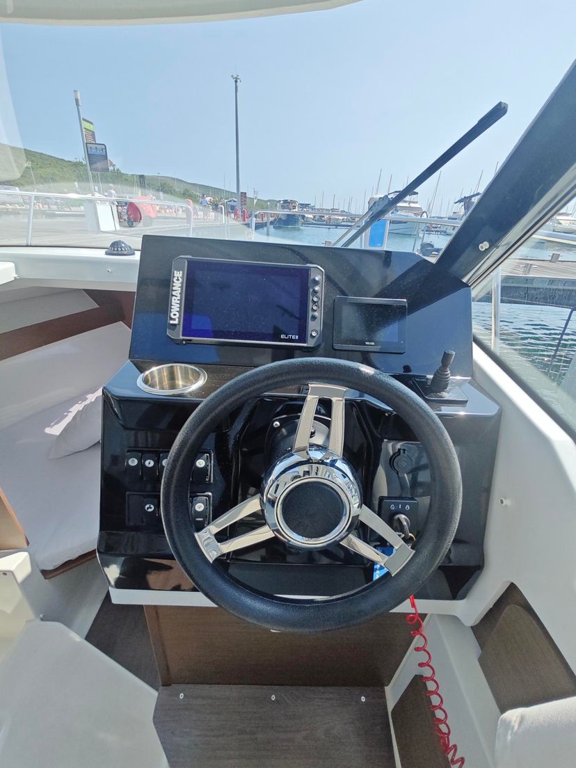 Jeanneau MERRY FISHER 795 Ares