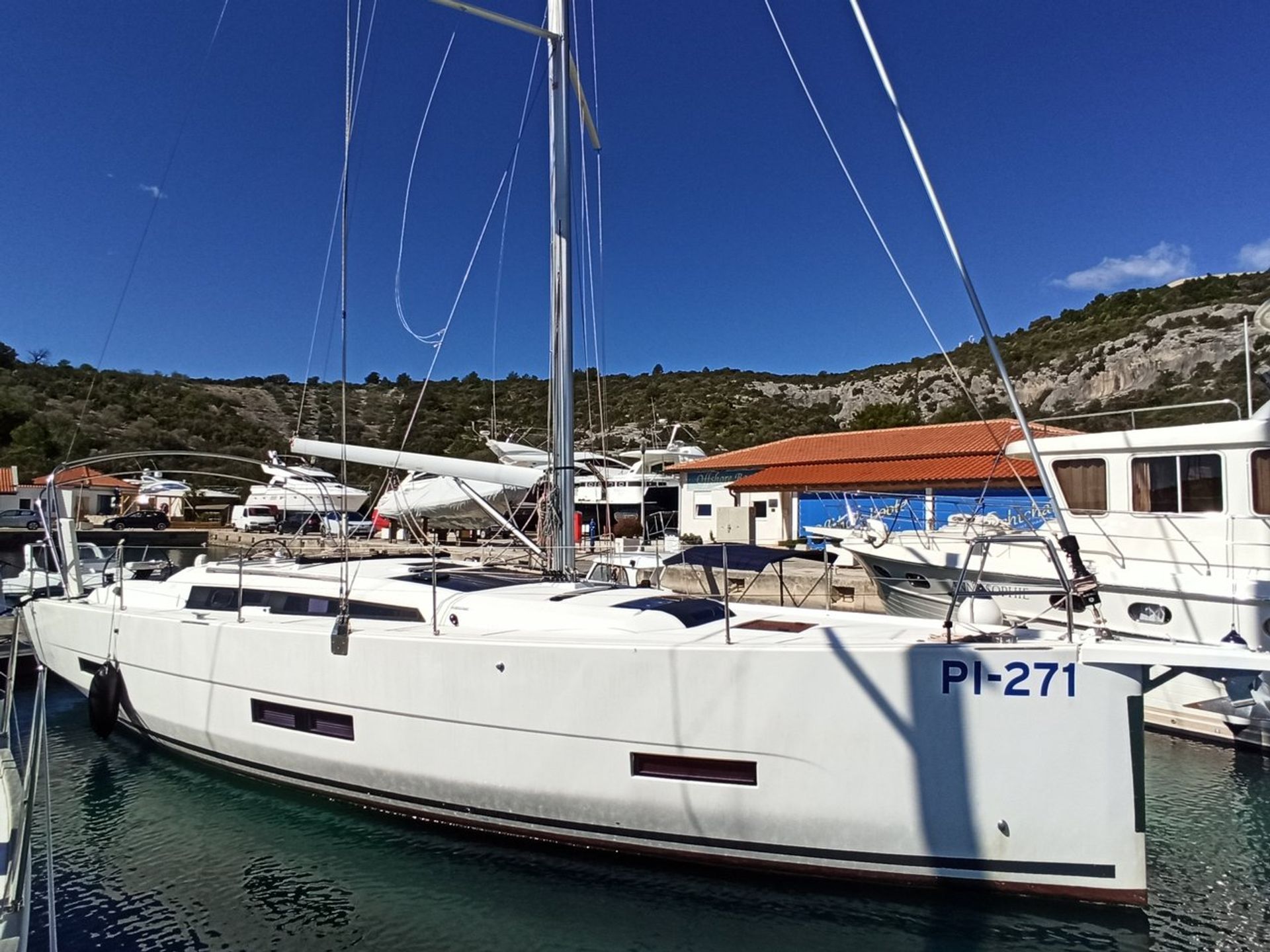 nausys-40241095-126227-n.jpg