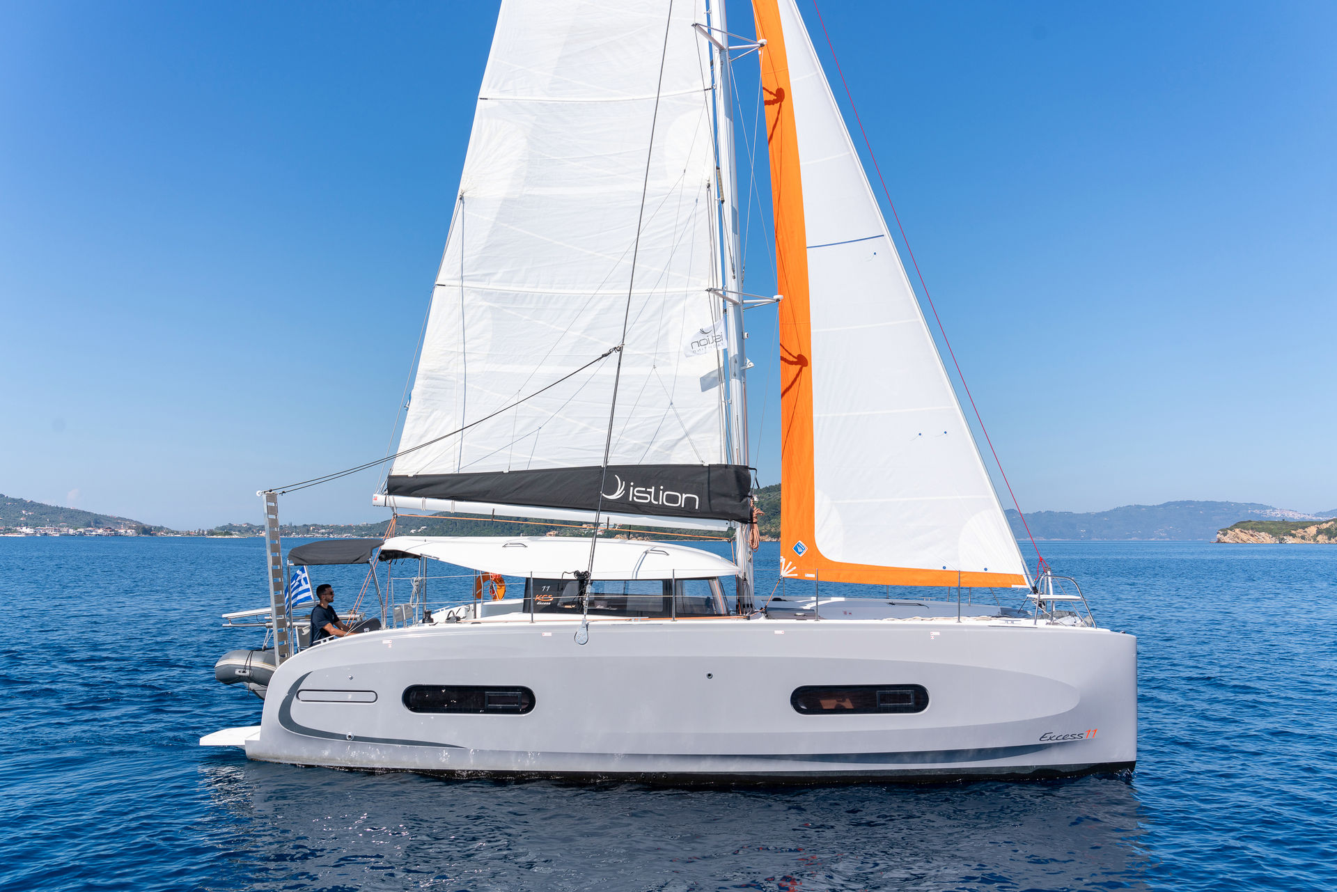 nausys-40243779-482137-main.jpg