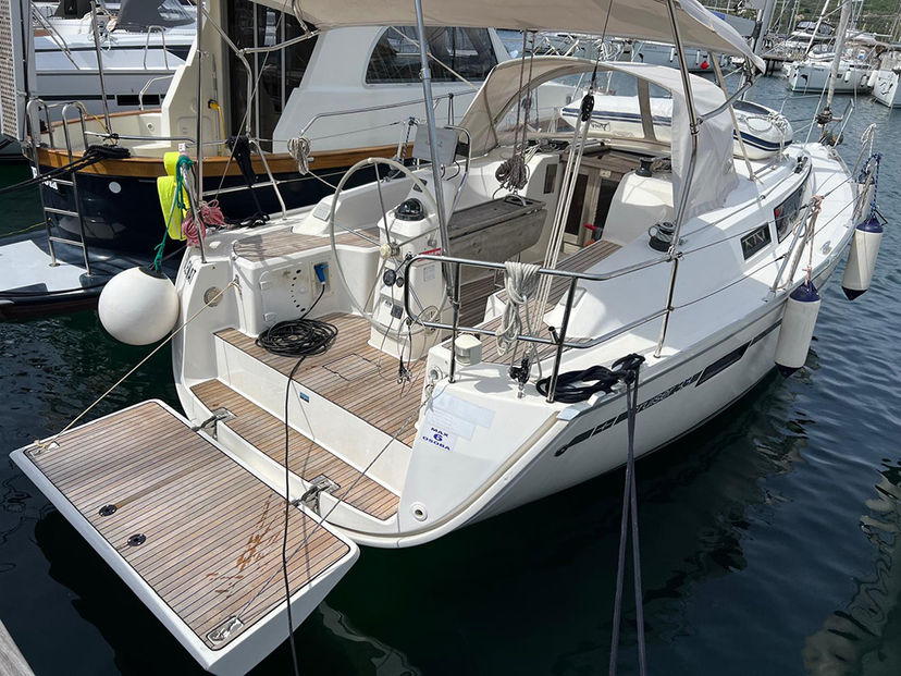 Bavaria Yachtbau CRUISER 33 Pulenat