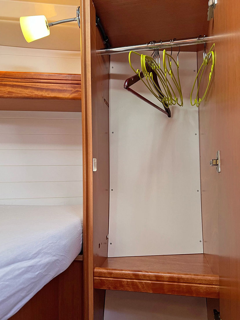 Bavaria Yachtbau CRUISER 33 Pulenat