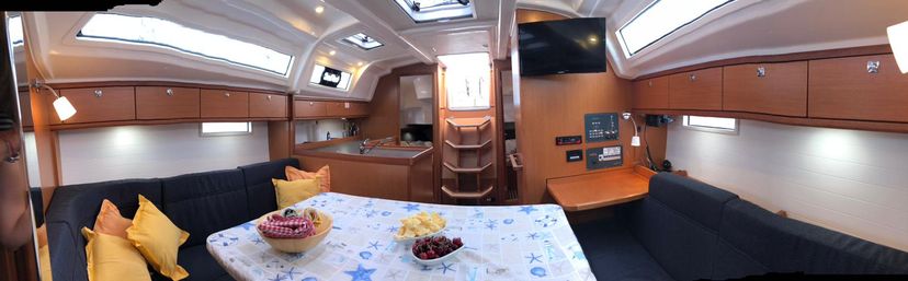 Bavaria Yachtbau 37 Lana 3