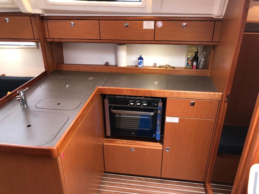 Bavaria Yachtbau 37 Lana 3