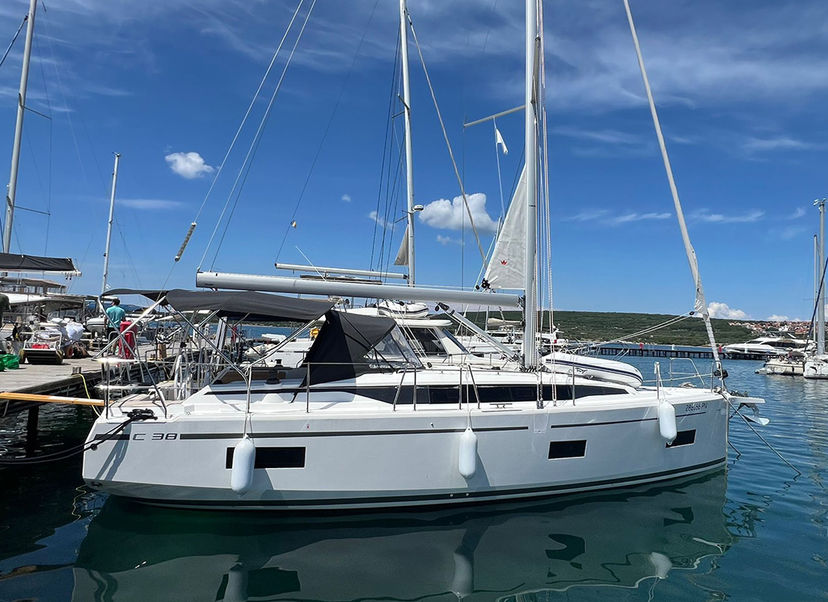 Bavaria Yachtbau 38 Ohana
