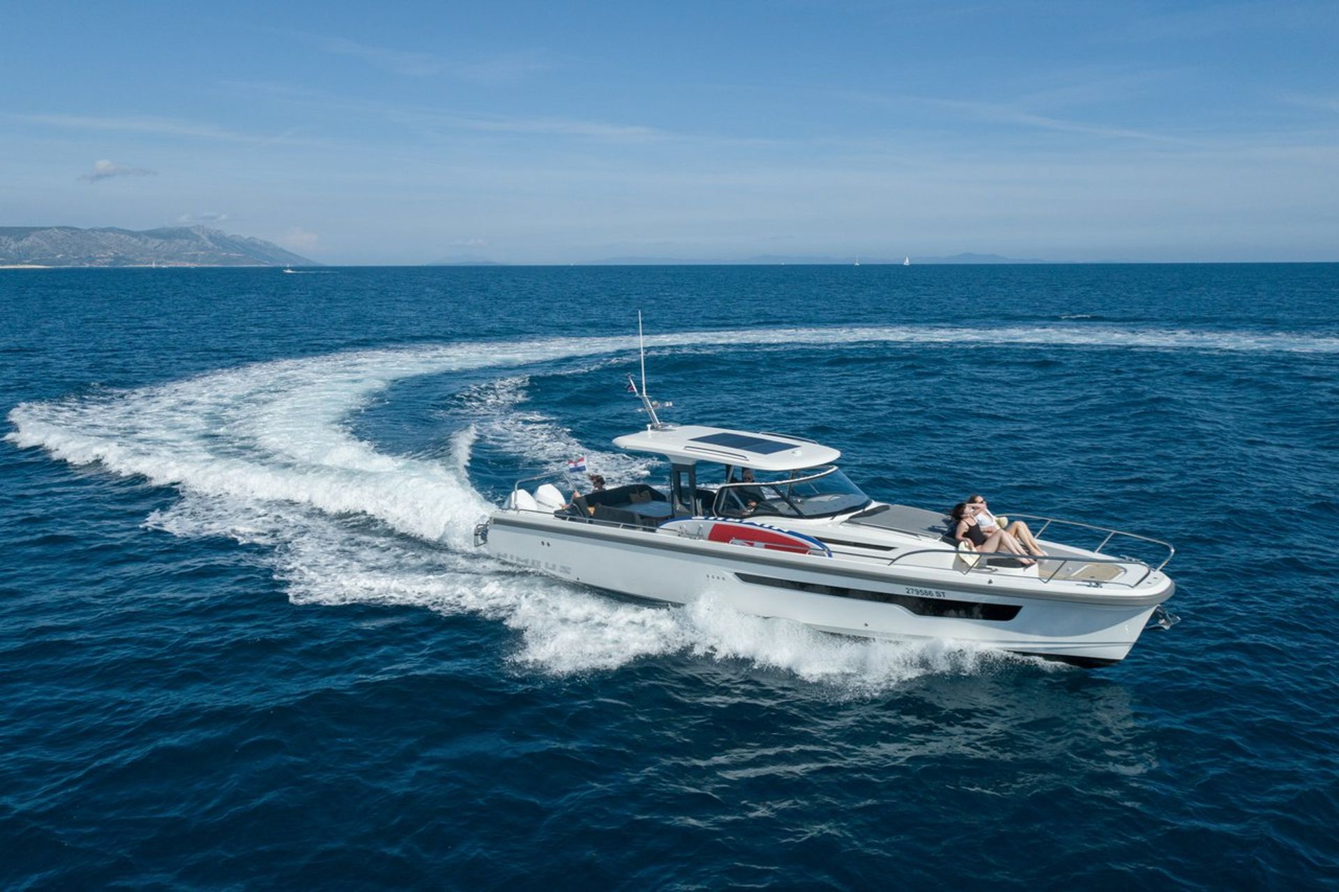 nausys-40295471-100554-n.jpg