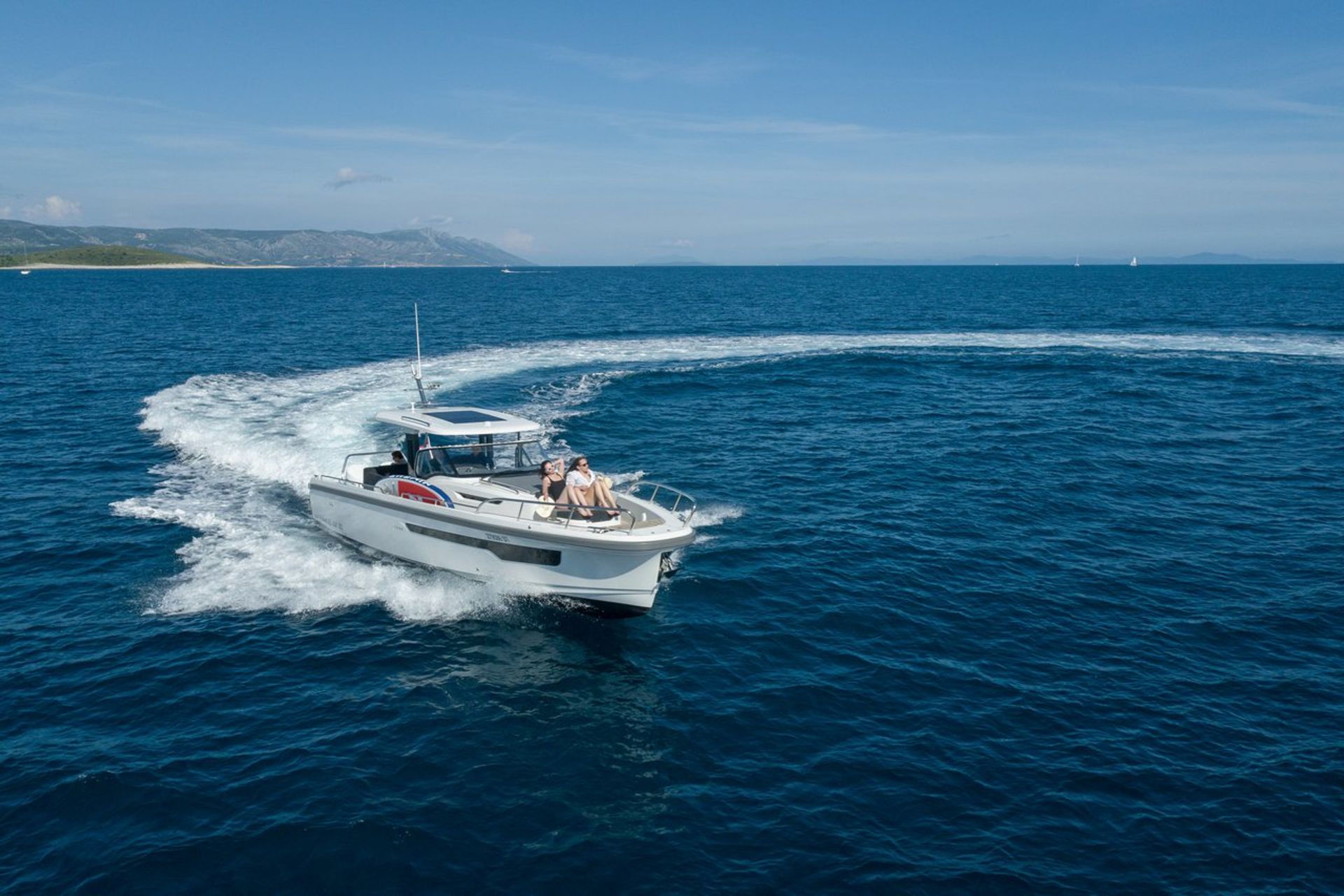 nausys-40295471-100554-n2.jpg