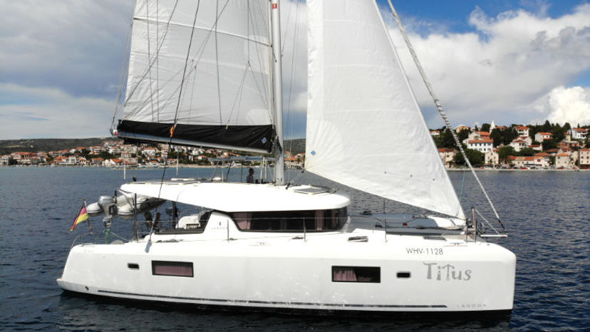 Lagoon 42 Titus