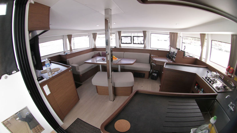 Lagoon 42 Titus