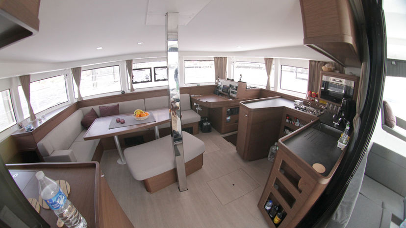Lagoon 42 Titus