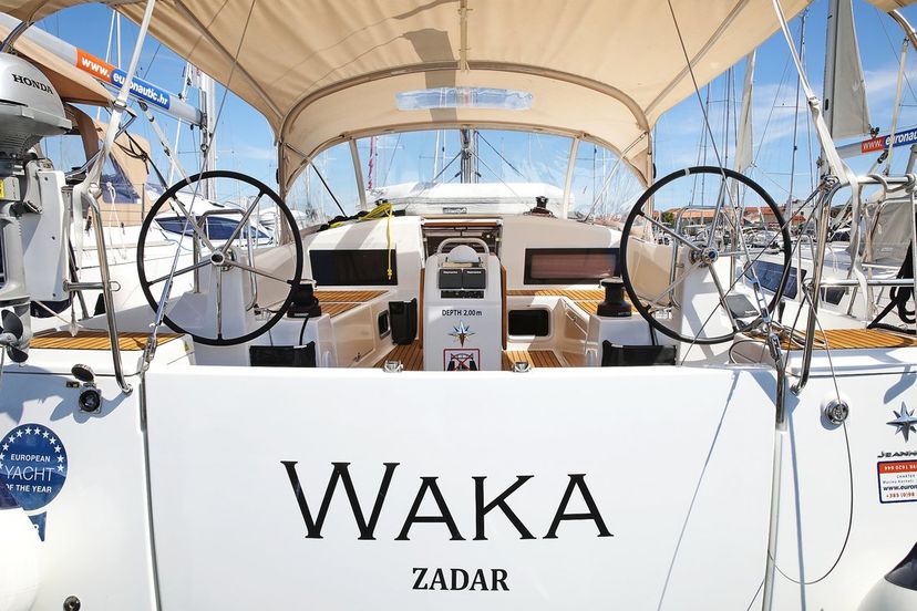 Jeanneau 40 Waka
