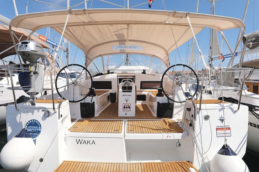 Jeanneau 40 Waka